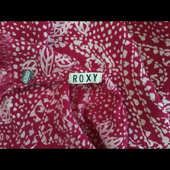 💖Host Pick💖 Roxy paisley fashion scarf - Picture 8 of 9